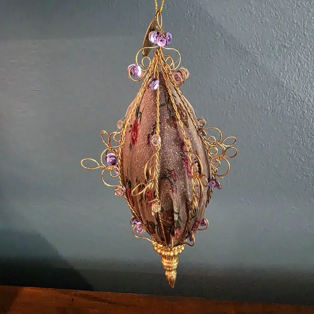 2 Vintage Victorian Wired Finial Floral Ornaments Katherine’s Collection Gold